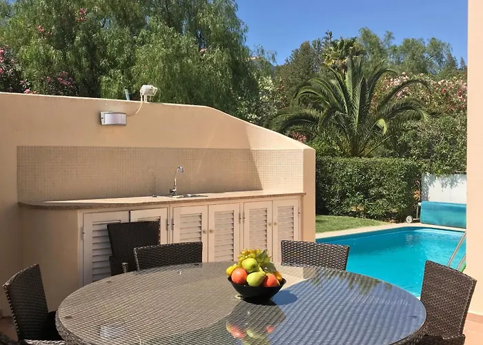 Villa 4 Bedroom With Heated Pool Close To Old Village