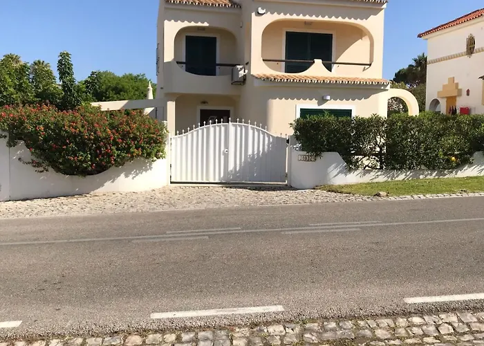 4 Bedroom With Heated Pool Close To Old Village 빌라 *