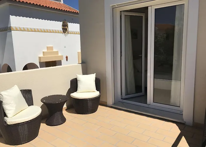 4 Bedroom With Heated Pool Close To Old Village 빌라모라