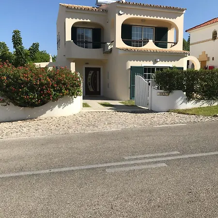 4 Bedroom With Heated Pool Close To Old Village 빌라