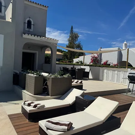 Villa 4 Bedroom With Heated Pool Close To Old Village