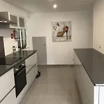 4 Bedroom With Heated Pool Close To Old Village Вилла Виламура